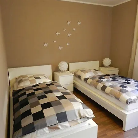 Ambiente Apartment *